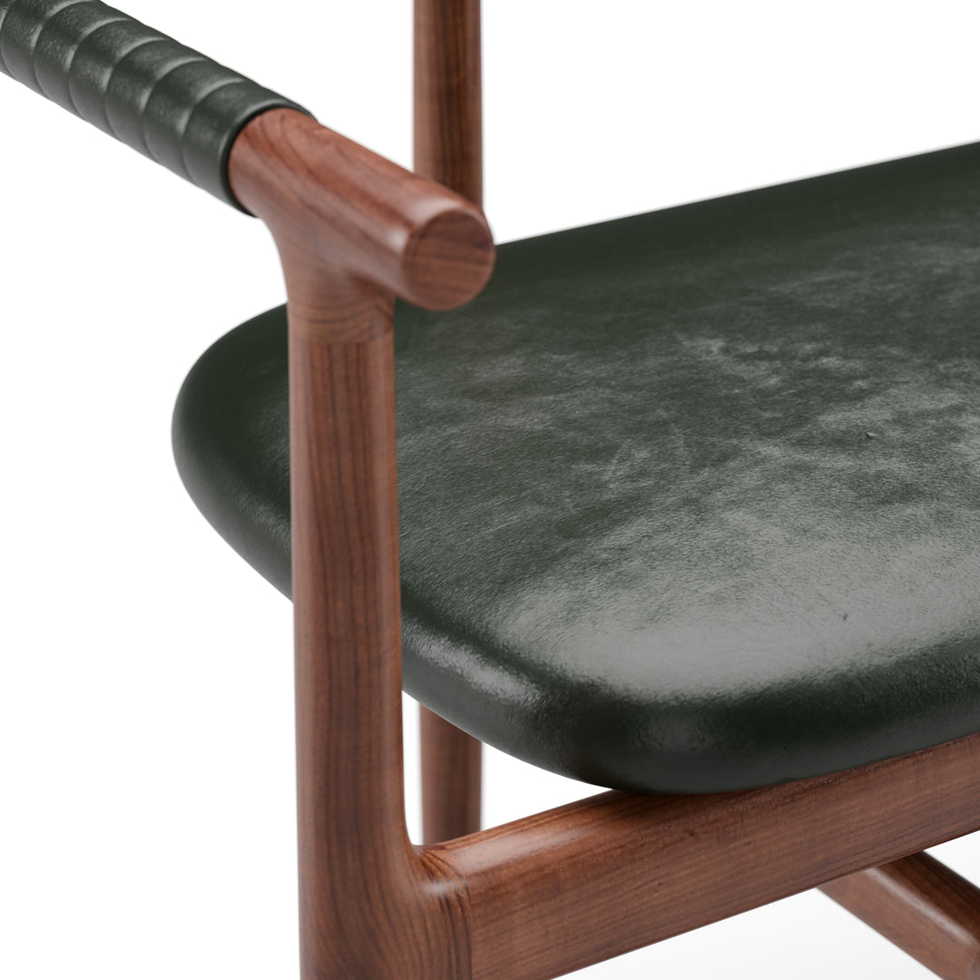 Charlie Bench